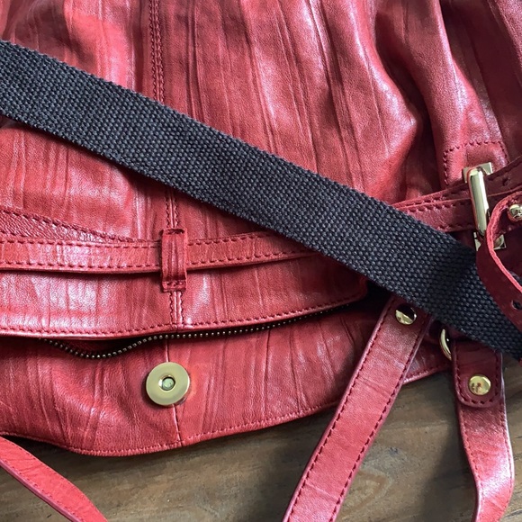 Used Monserrat De Lucca Red Leather Handbag - Picture 12 of 15